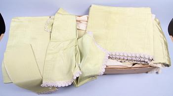 PARTI TEXTILIER. Gardinuppsättningar.