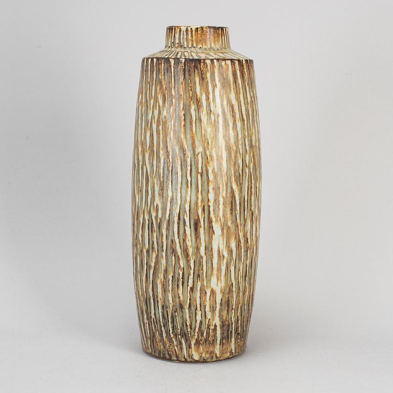 GUNNAR NYLUND, golvvas, stengods, "Rubus", Rörstrand.