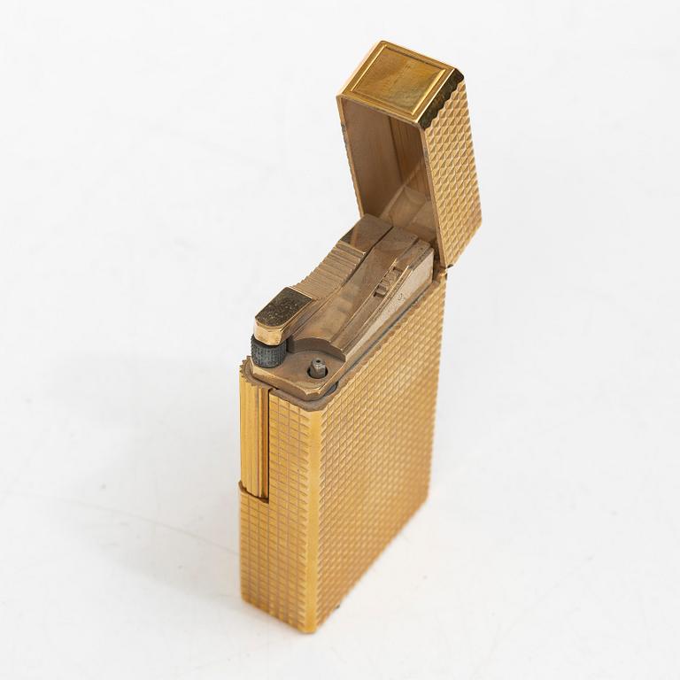 A lighter, Dupont, Paris.