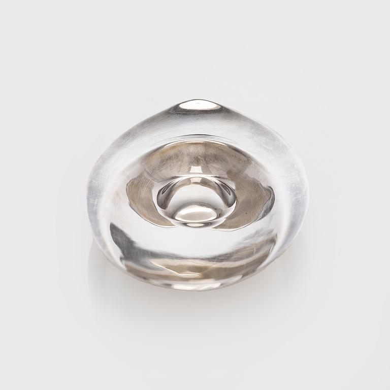 Tapio Wirkkala, A silver dish, TW114, marked TW, Hopeakeskus, Hämeenlinna 1963. Design year 1956.