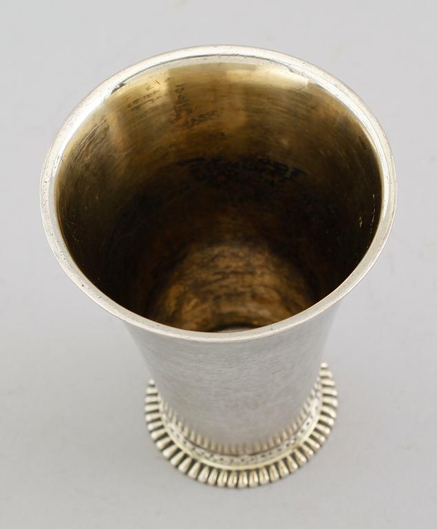 BÄGARE, silver, Lucas von der Hagen, Stockholm 1762. Vikt ca 131 gram.