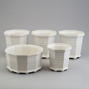 PRINS EUGEN, five porcelain 'Waldemarsudde' plant pots, Gustavsberg.