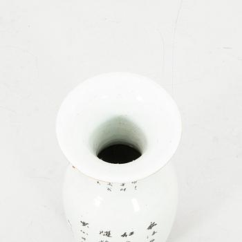 Floor vase China around 1900 porcelain.