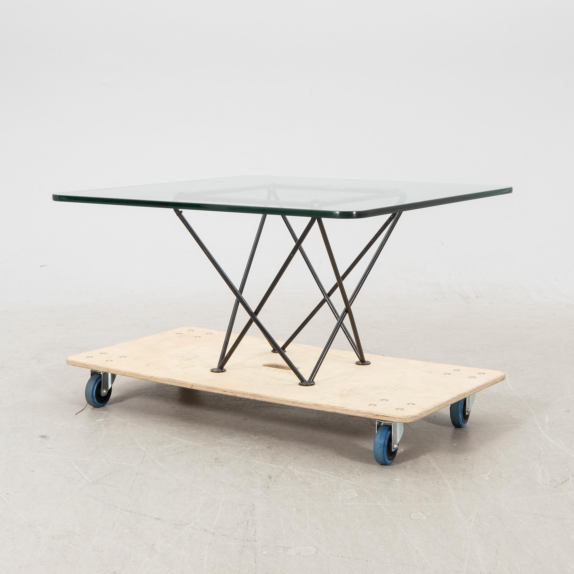 Soffbord 1900-talets andra hälft Thonet.