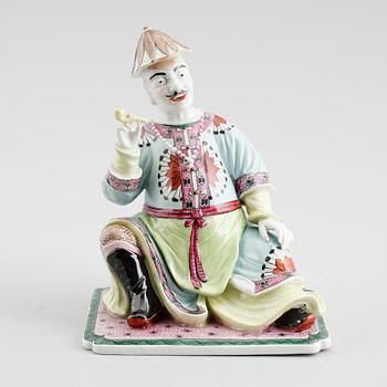 FIGUR, porslin, Kina, 1900-talets andra hälft.