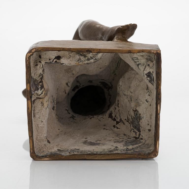 Aarre Aaltonen, Sitting Woman.