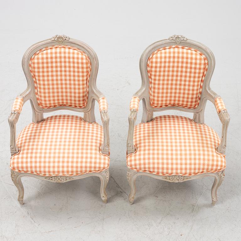 Barnfåtöljer, ett par, rokokostil, sent 1900-tal.
