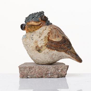 Tyra Lundgren, a stoneware sculpture of a bird, own workshop, 1978.