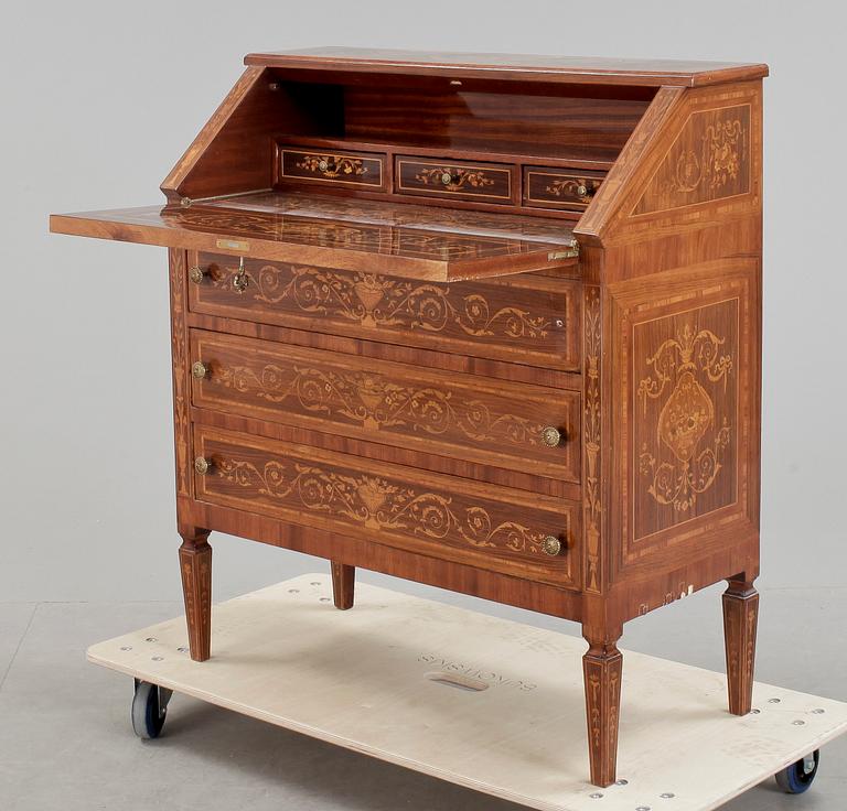 SEKRETÄR, Louis XVI stil, omkr 1900-talets mitt.