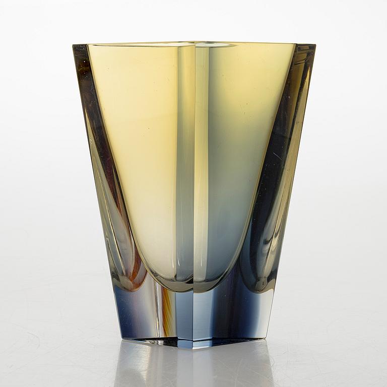 Kaj Franck, a 'Prisma' vase, signed K. Franck, Nuutajärvi Notsjö -65.