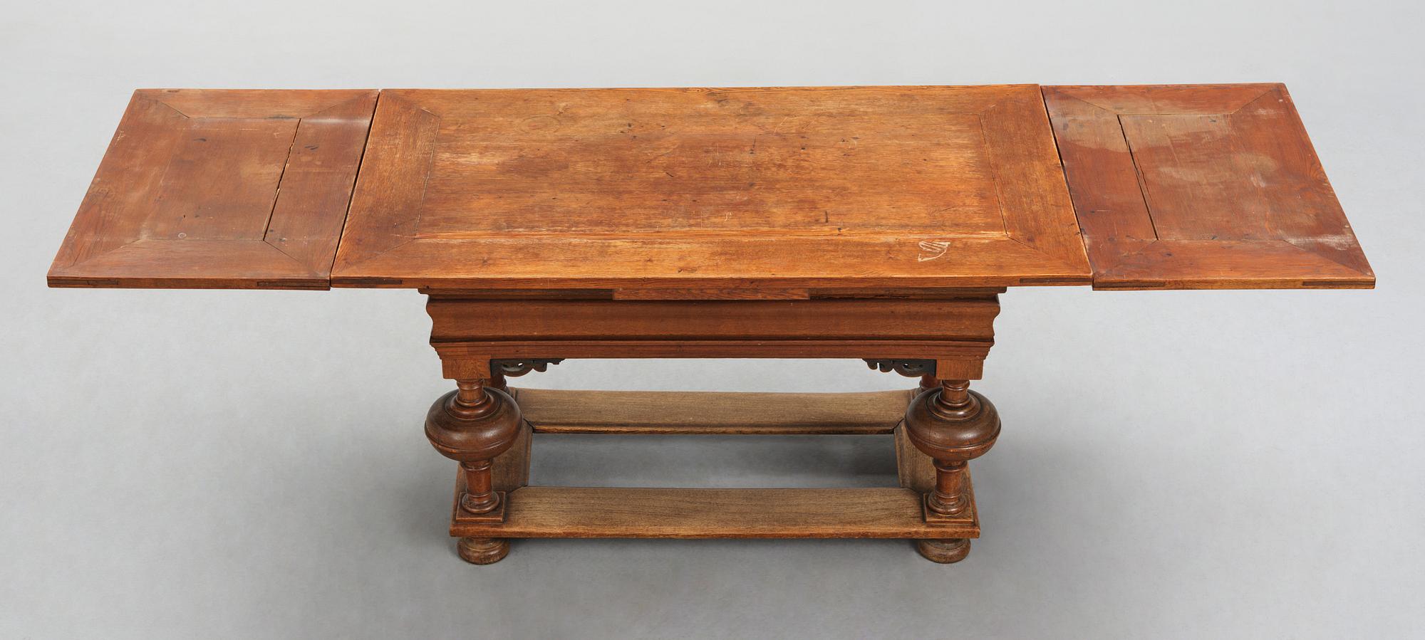 A Dutch baroque table, early 18th century.