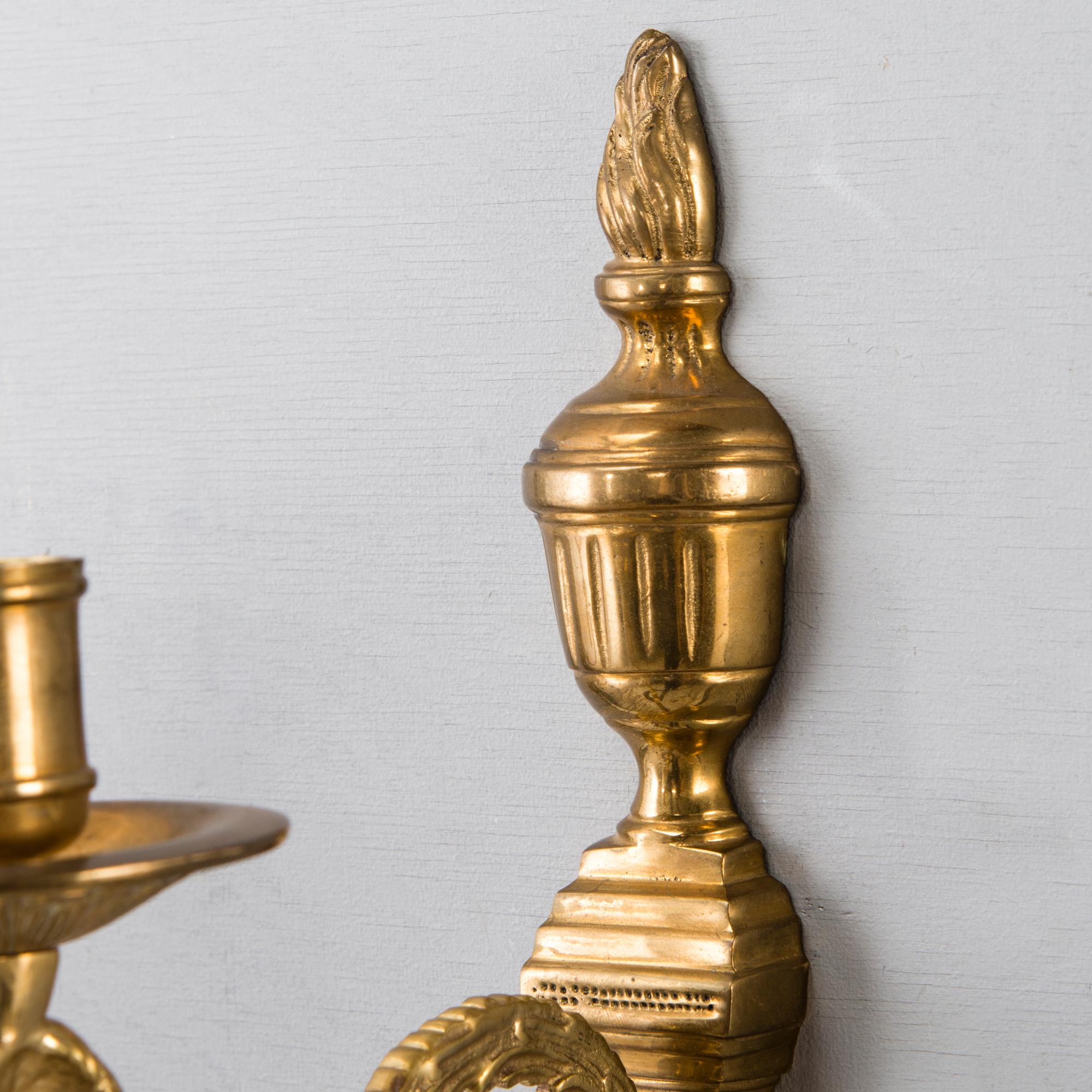 SEINÄLAMPETTIPARI, messinkiä, "Törne", Ikean 1700-luvun sarjaa, 1990-luku.