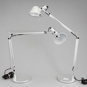 BORDSLAMPOR, "Tolomeo Mini" samt "Tolomeo", två stycken, Michele De Lucchi och Giancarlo Fassina, Artemide, Italien.