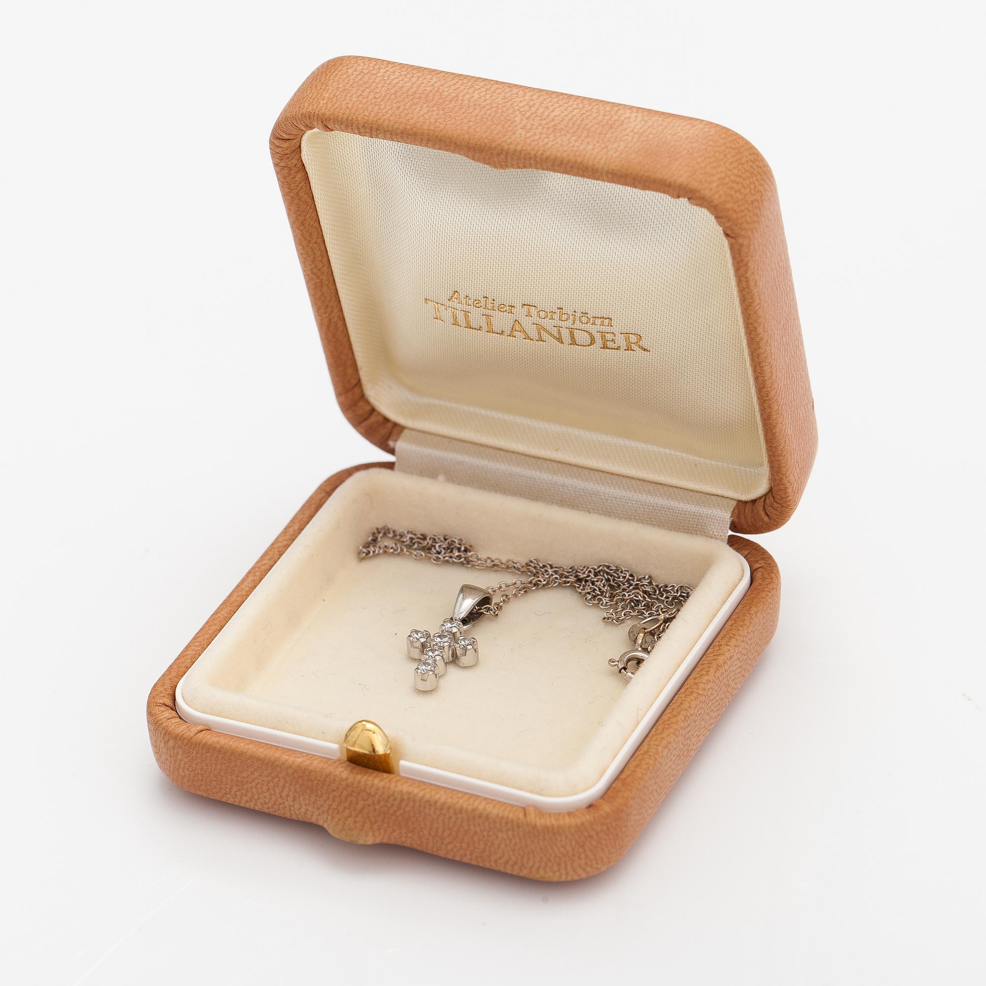 RISTI/RIIPUS, 18K valkokultaa, timantteja n. 0.18 ct yht. A Tillander, Helsinki.