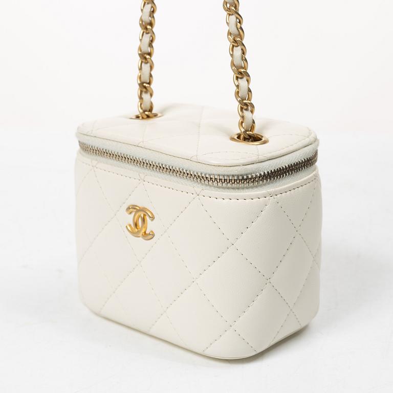 Chanel, Bag, “Mini Box Bag”.