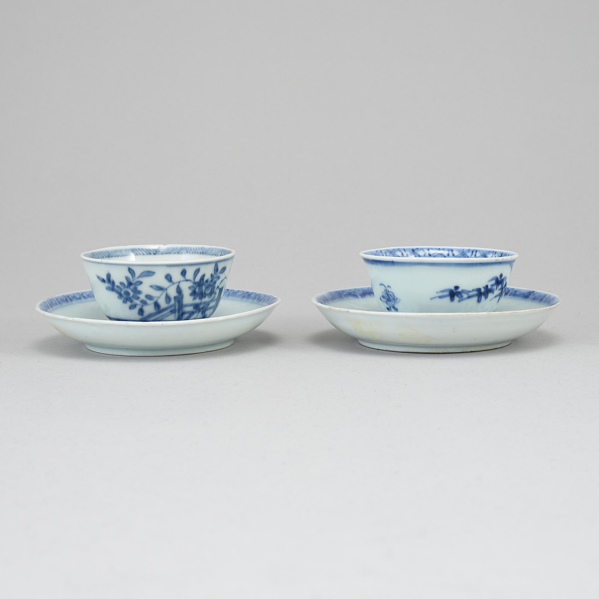 KOPPAR med FAT, ett par, porslin. Qingdynastin, Qianlong (1736-95).