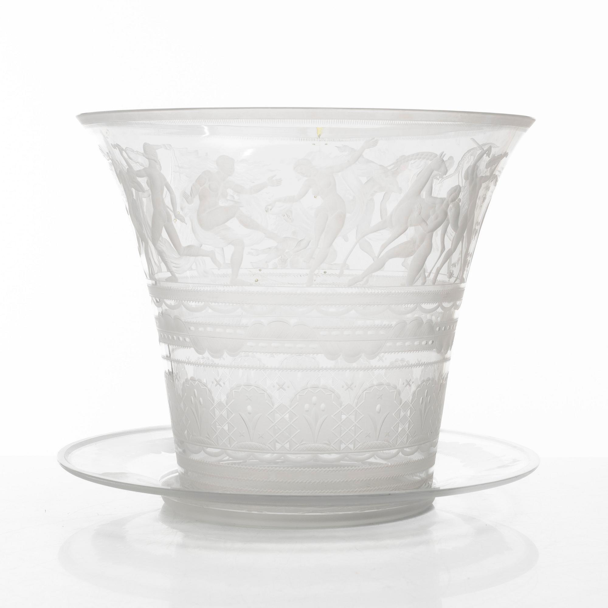 Simon Gate, skål med fat, graverat glas, modell 122, Orrefors 1927.