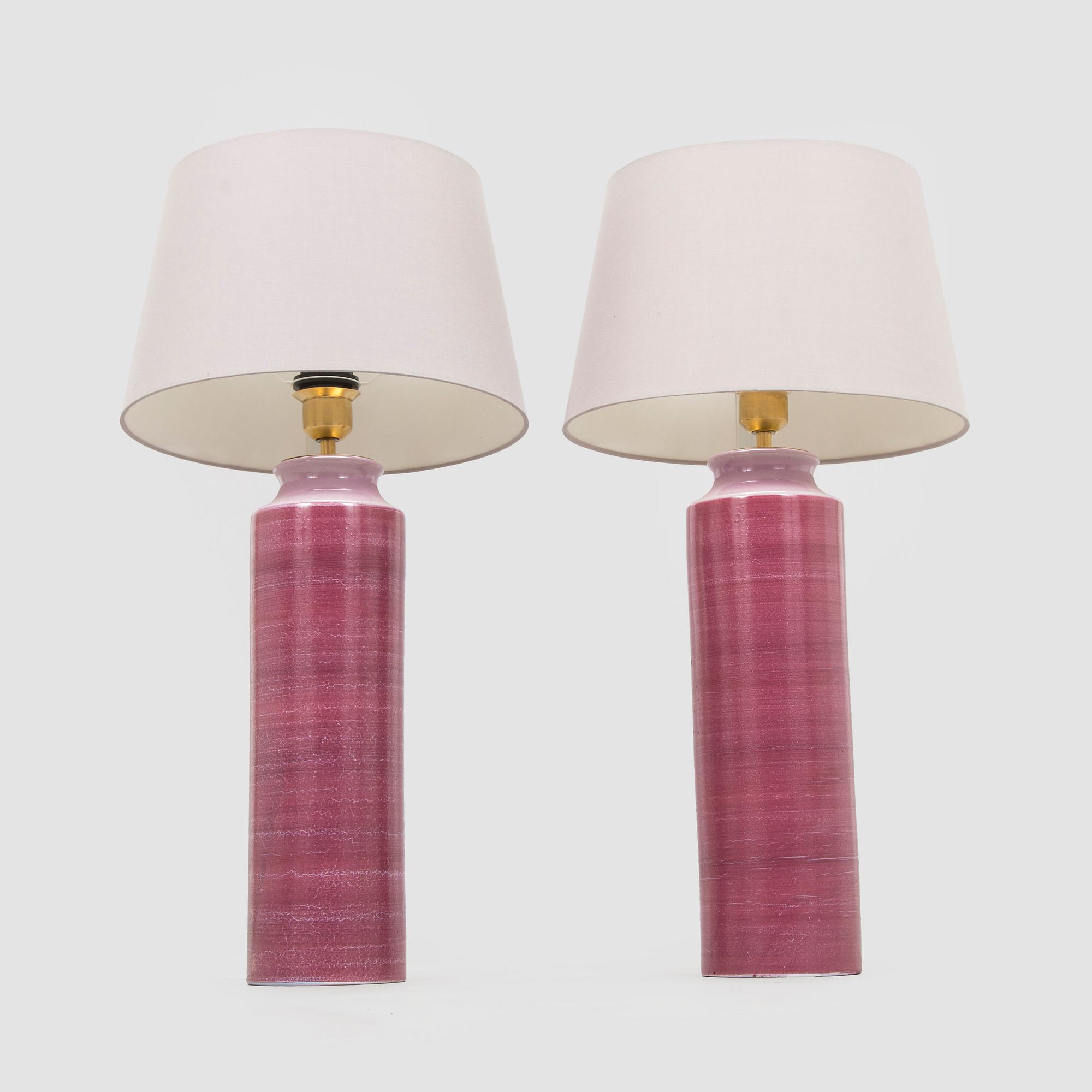 A pair of ceramic tablelamps, Arabia Finland, 1960s/70s.