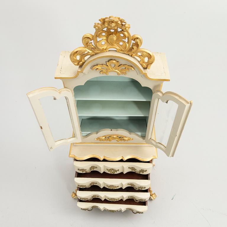 Miniature cabinet, late Baroque/Rococo, later part of the 18th century.