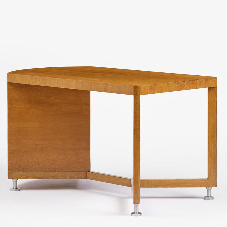 Harald Bergsten, an important table, AB Gustaf Flinta, Hedemora, for the Stockholm Exhibition 1930.