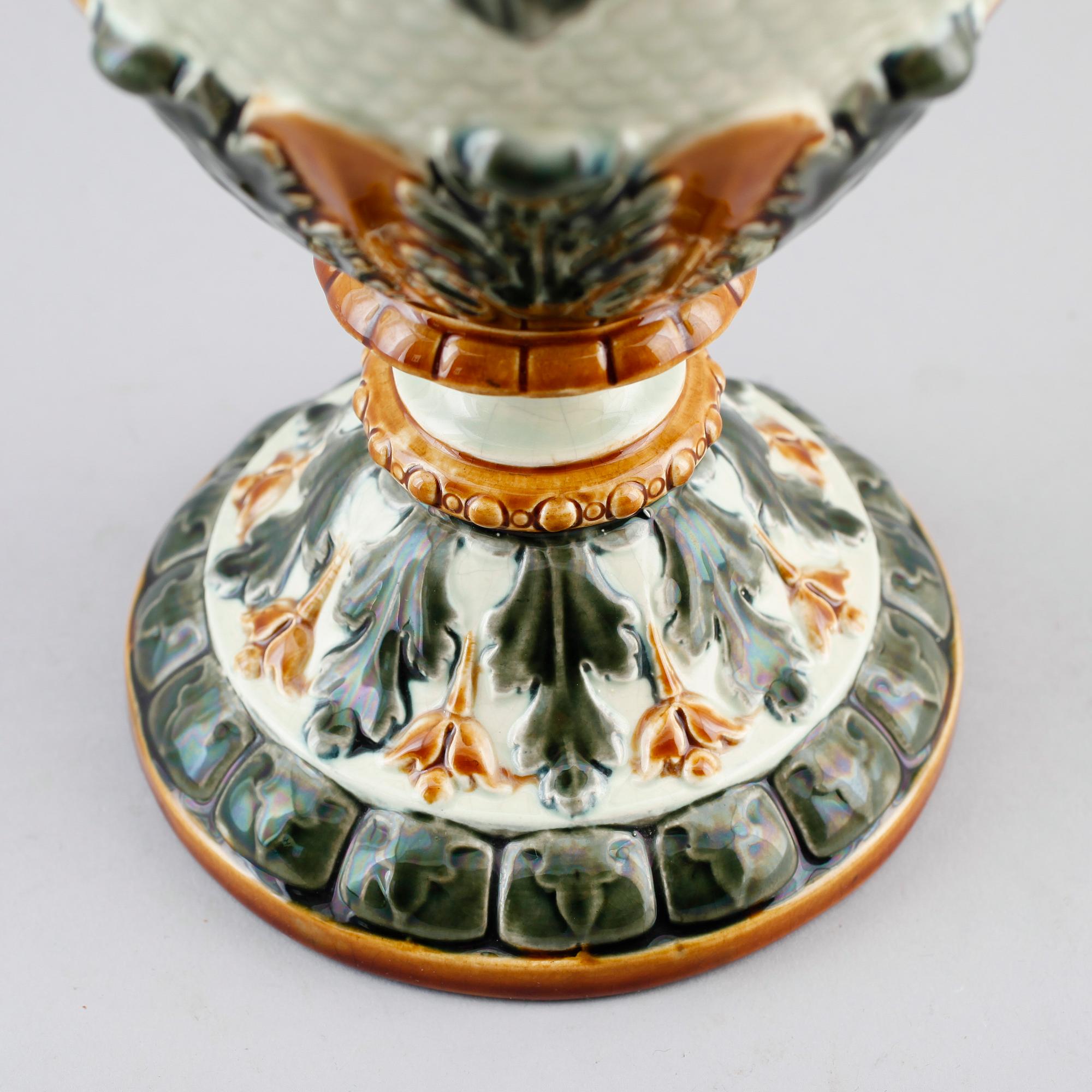 LOCKURNA, majolika, Rörstrand, 1800-talets andra hälft.