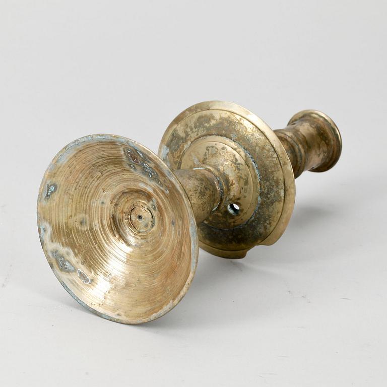 LJUSSTAKE, mässing, 1500/1600-tal.