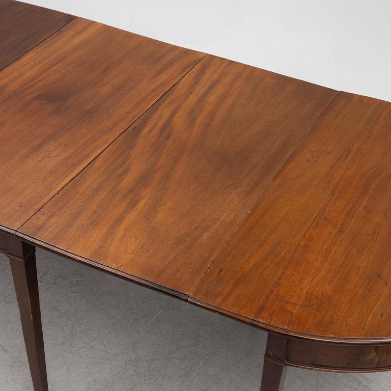 A late Gustavian dining table, 19th century.