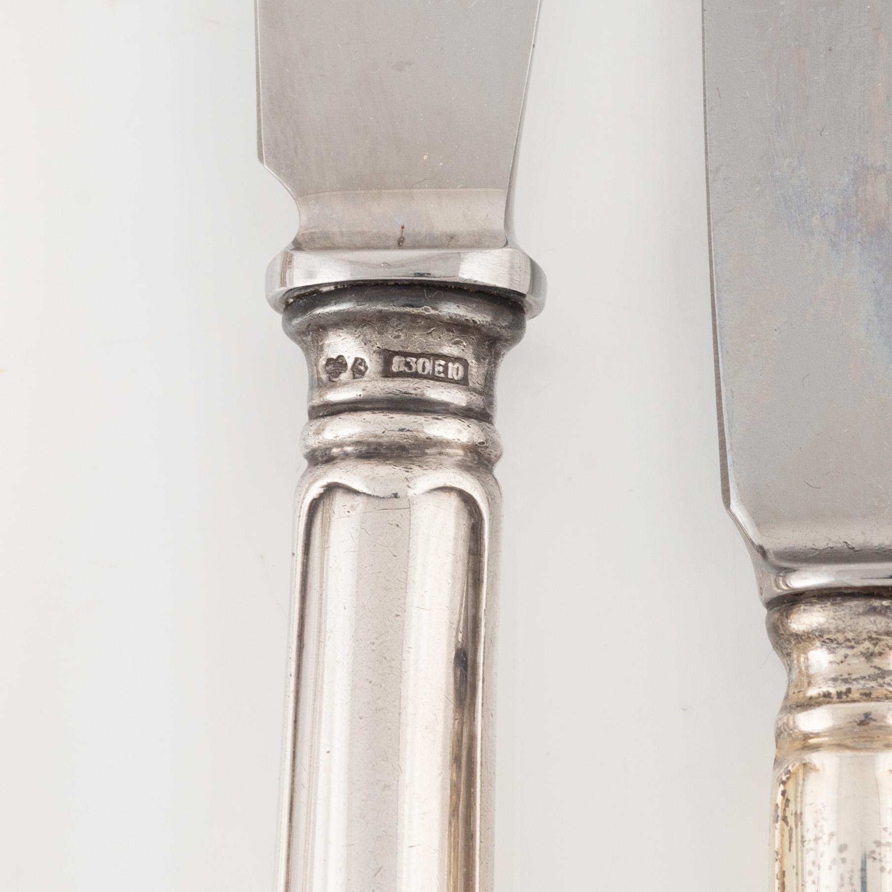 GAB, bestick, 81 st, silver, modell "Svensk (Rund)", Stockholm, omkring 1900-talets mitt.