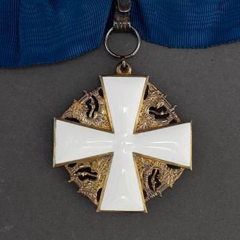 Order of the White Rose, Finland, commanders badge and star, silver and enamel, in case, Tillander, Helsinki 1963.