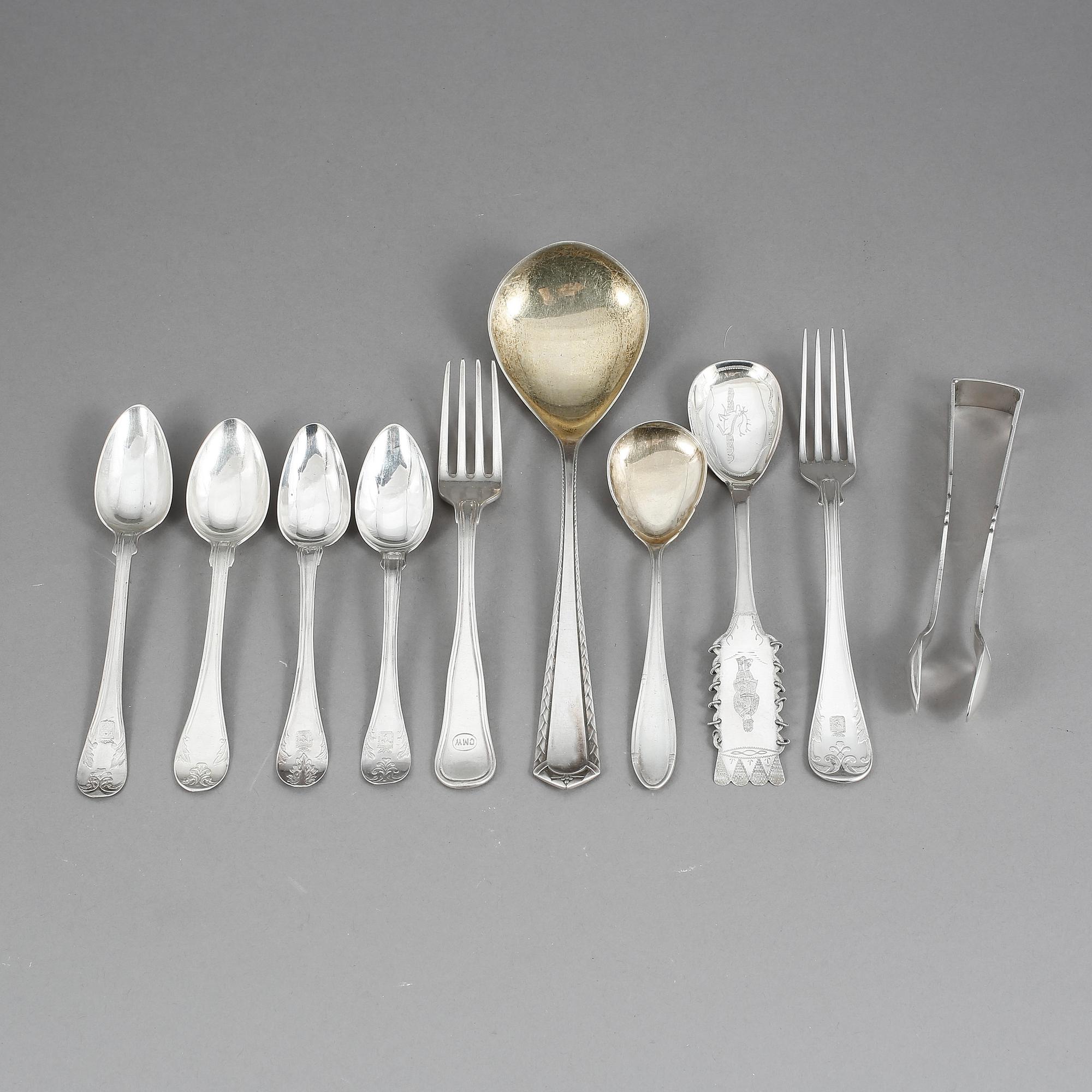 PARTI BESTICK, silver samt nysilver, 1700-1900-tal. Silvervikt ca 327 gram.