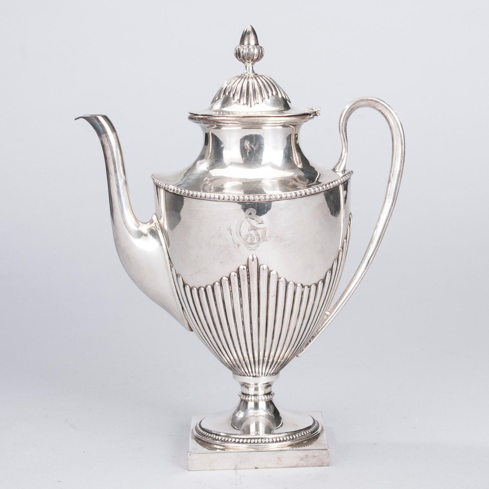 KAFFESERVIS, 3 delar, försilvrad metall, empirestil, 1900-talets första hälft.
