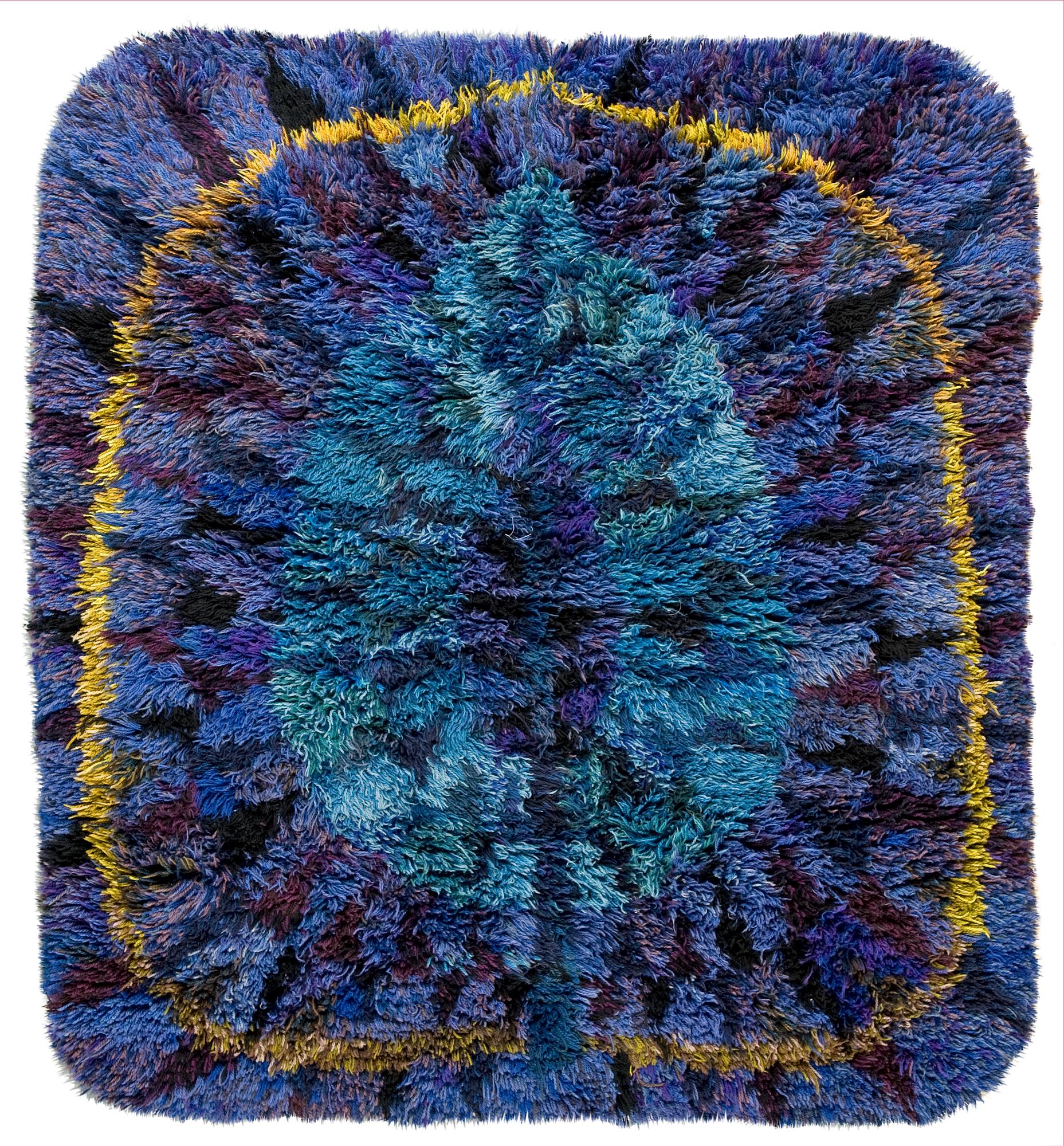MATTA. "Blått blad". Rya. 160,5 x 145 cm. Komponerad av Ingrid Dessau 1962.