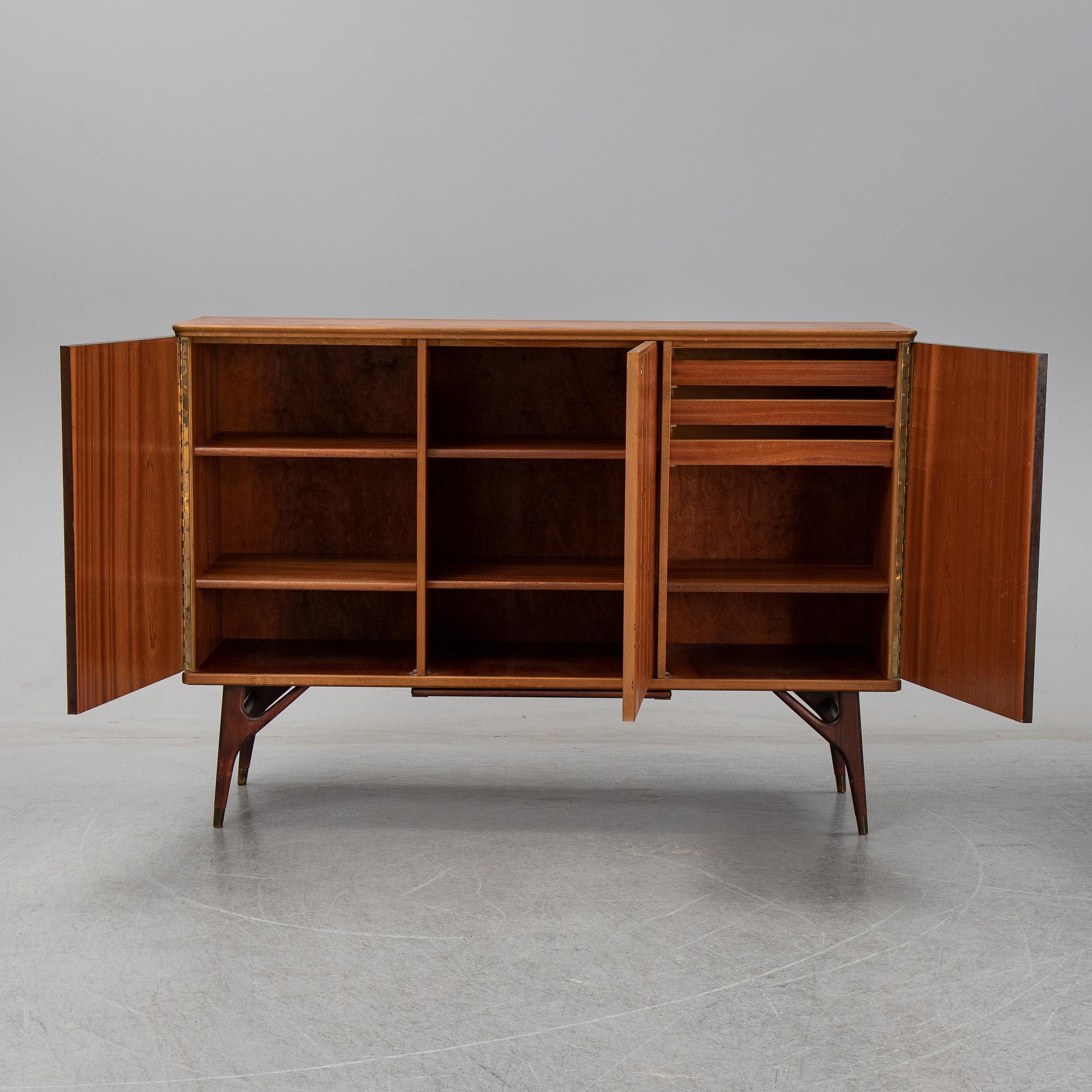 A teak veneered sideboard, Aktiebolag Tabergsmöbler, 1950's/60's.