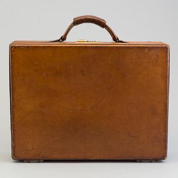 A leather brifcase, Hartman.
