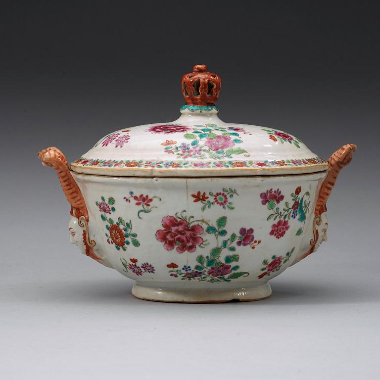 A european subject famille rose tureen, Qing dynasty, Qianlong (1736-95).