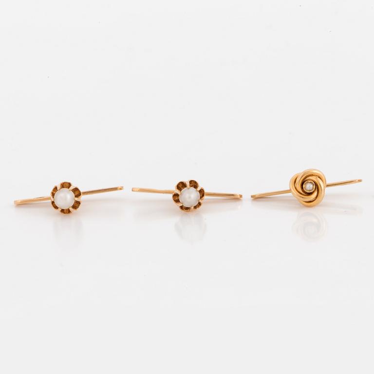 SHIRT STUDS, three pairs plus one, 18K gold.