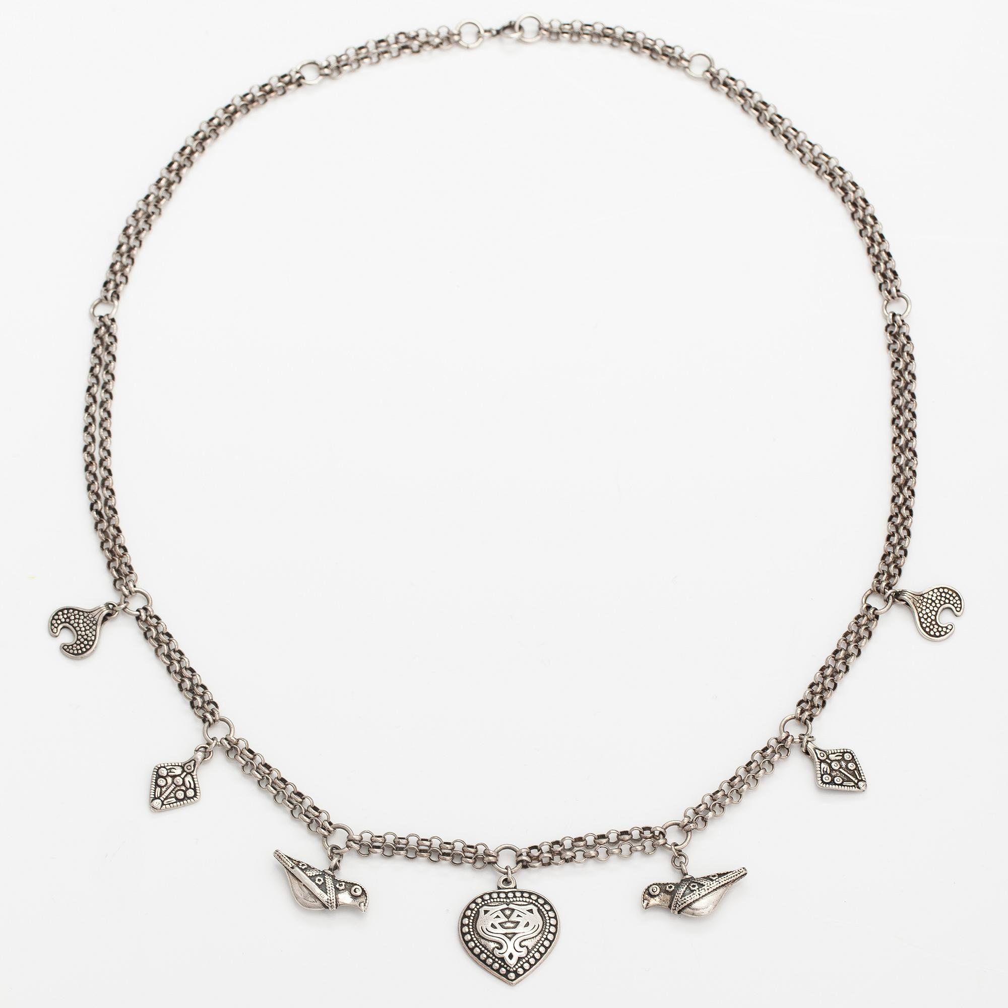 A stelring silver collier "Treasure collier/collection". Kalevala Koru, Helsinki 1989.