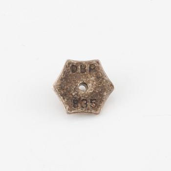 Vivianna Torun Bülow-Hübe, collier och örhängen, silver med bärnstensfärgade glasdroppar.