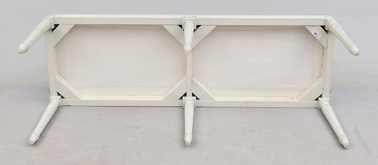 BÄNK, gustaviansk stil, 1900-talets senare del.