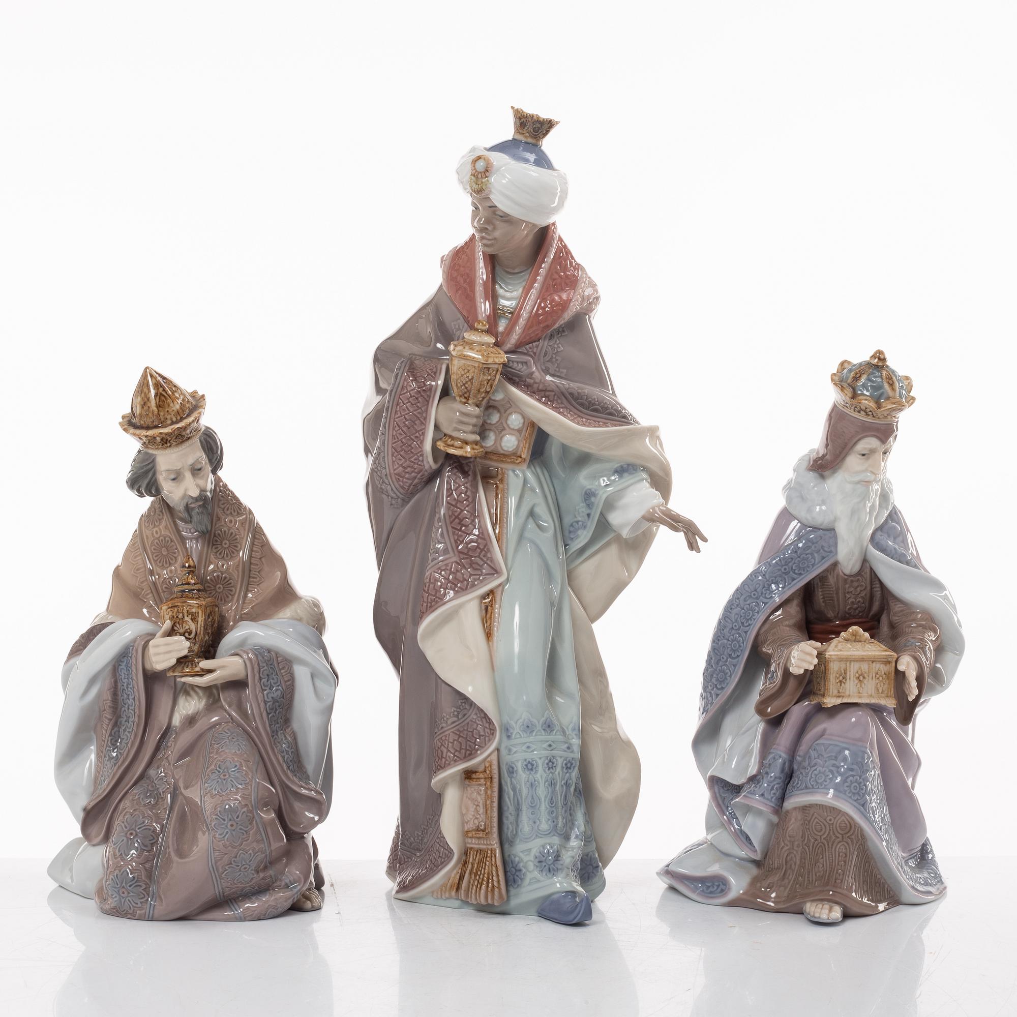 Lladró, figuriner, 4 st, "Holy family", samt "Three Kings", Spanien.