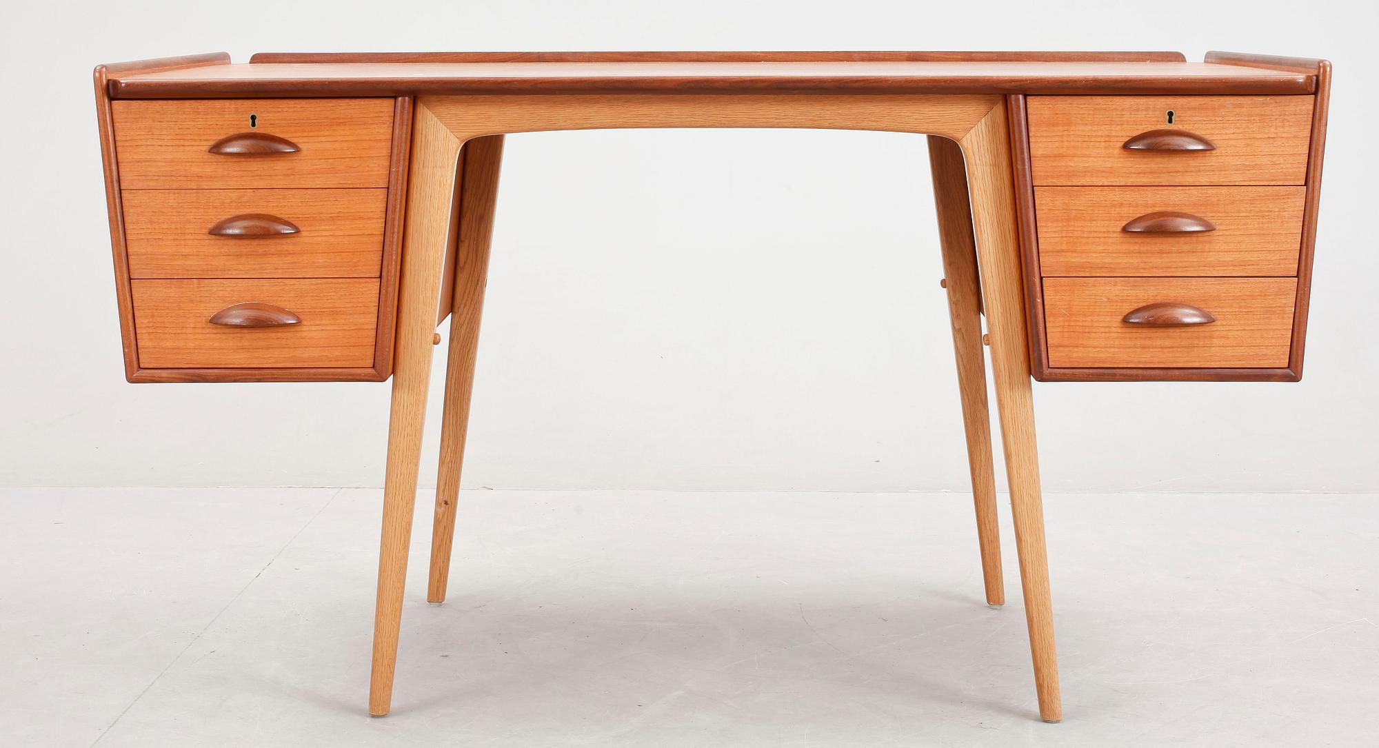 SKRIVBORD, "Pl. Uddebo", Svante Skogh, Aktiebolaget Möbelfabriken Balder, Vaggeryd, 1950-talets andra hälft.