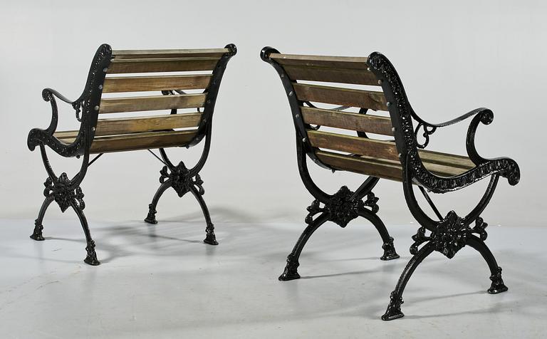 TRÄDGÅRDSFÅTÖLJER, ett par, 1900-tal.