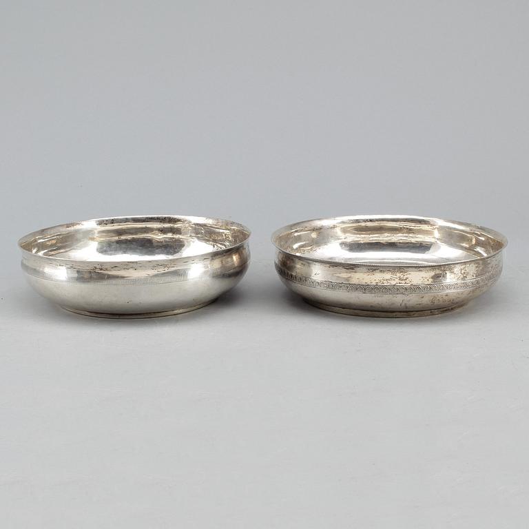 SKÅLAR, 2 st, silver, Egypten, en stämplad före 1946. Tot ca 640 gram.