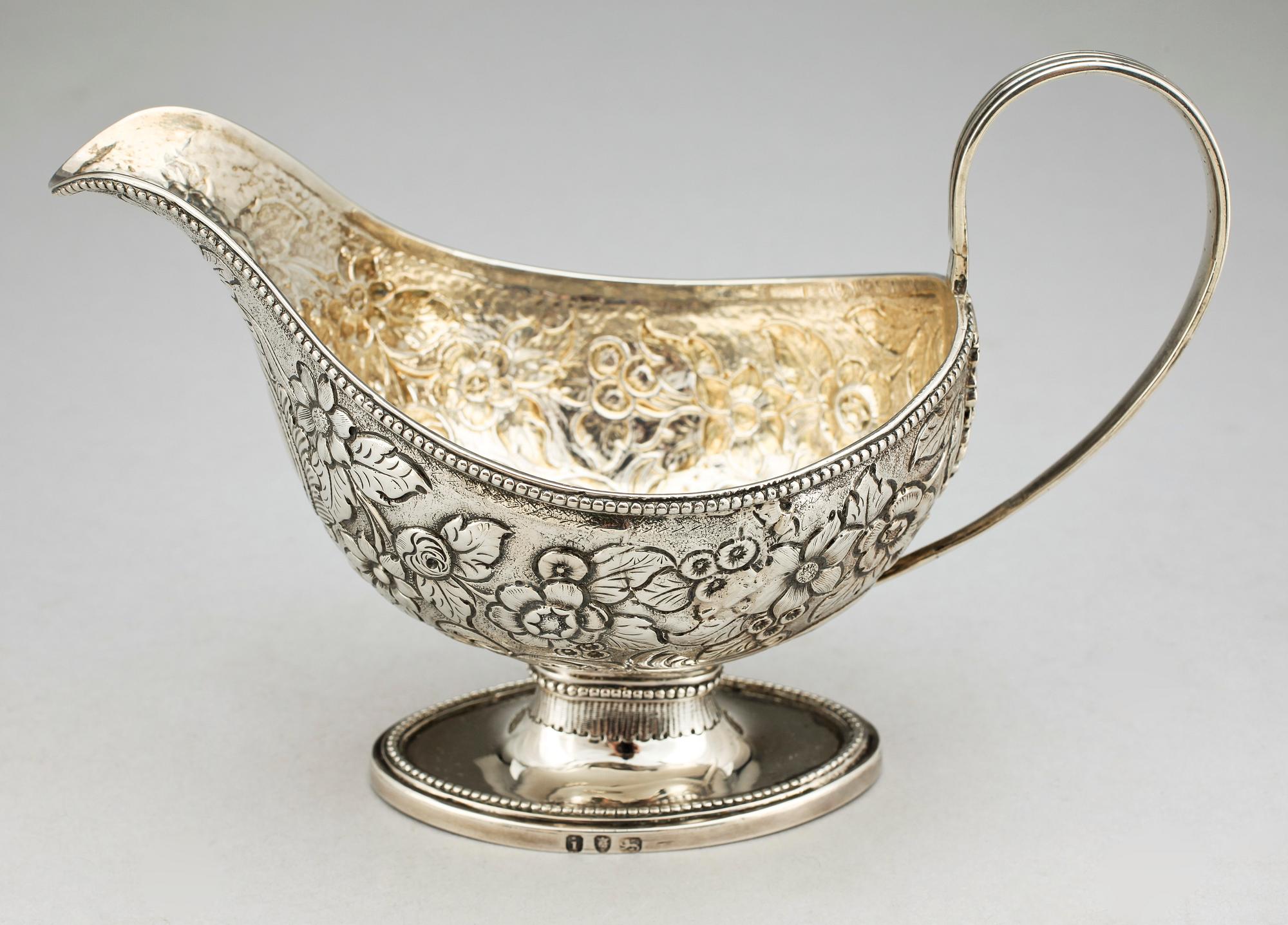 SÅSKÅL, silver, London England, 1784. Vikt ca 300 gram.