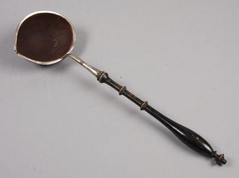 SOPPSLEV, silver o trä, 1800-tal. Otydl mästarstämpel.