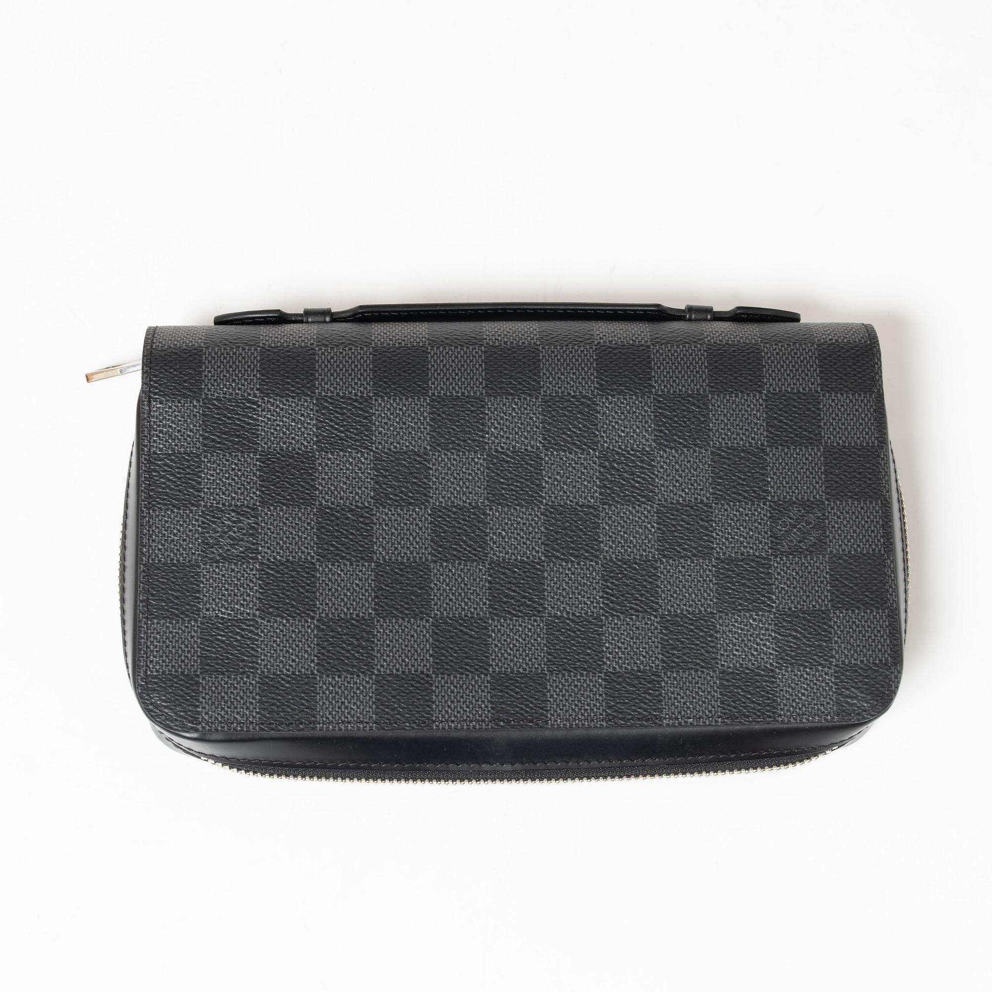 Louis Vuitton, plånbok/ clutch, "Zippy XL", 2019.
