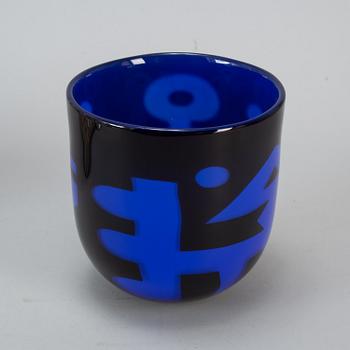 LARS HELLSTEN, a glass bowl, signed and numbered, Orrefors Gallery.