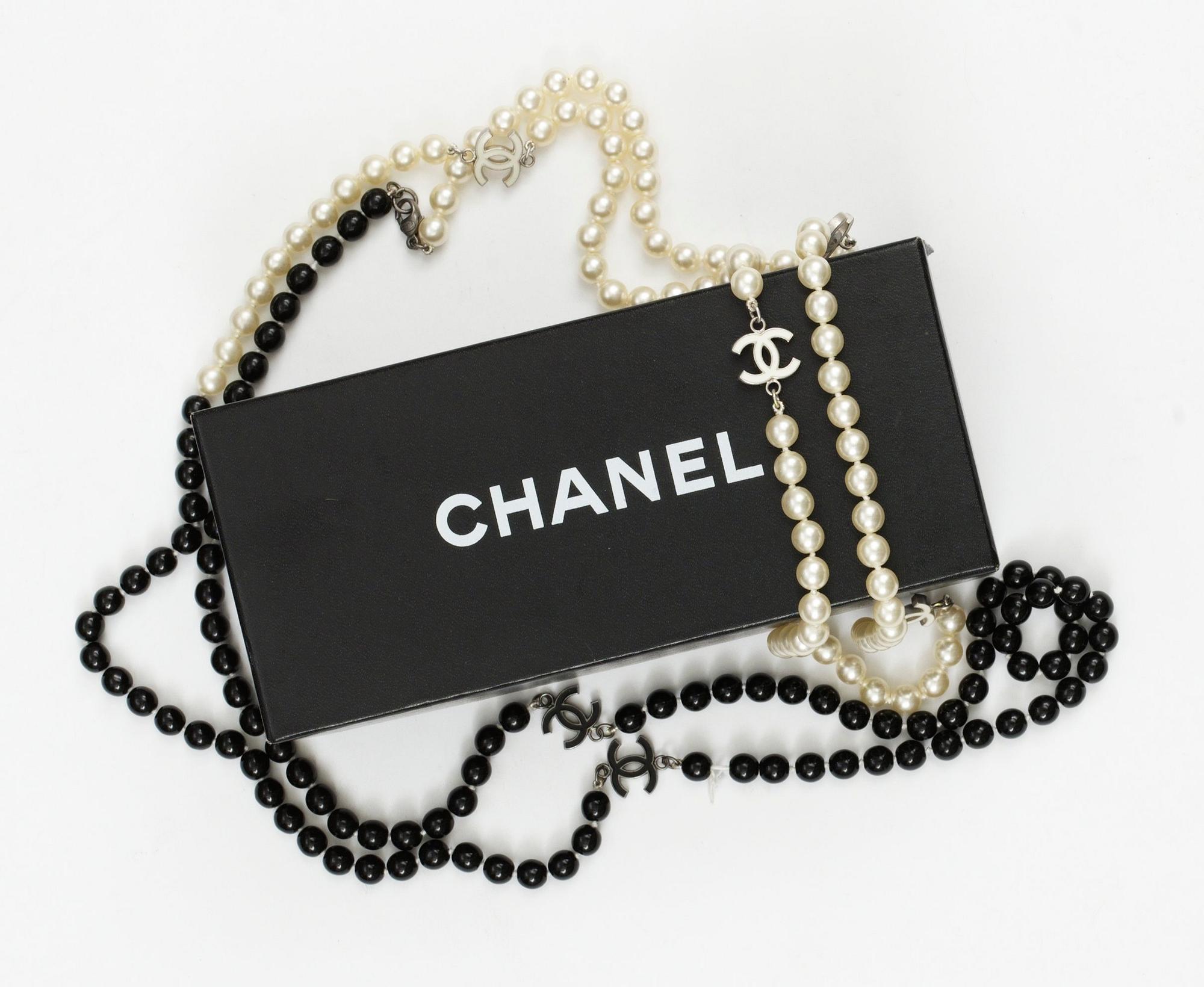 HALSBAND, Chanel.
