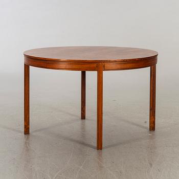 BERTIL FRIDHAGEN, a Bodafors 1960's dining table with two extra boards.