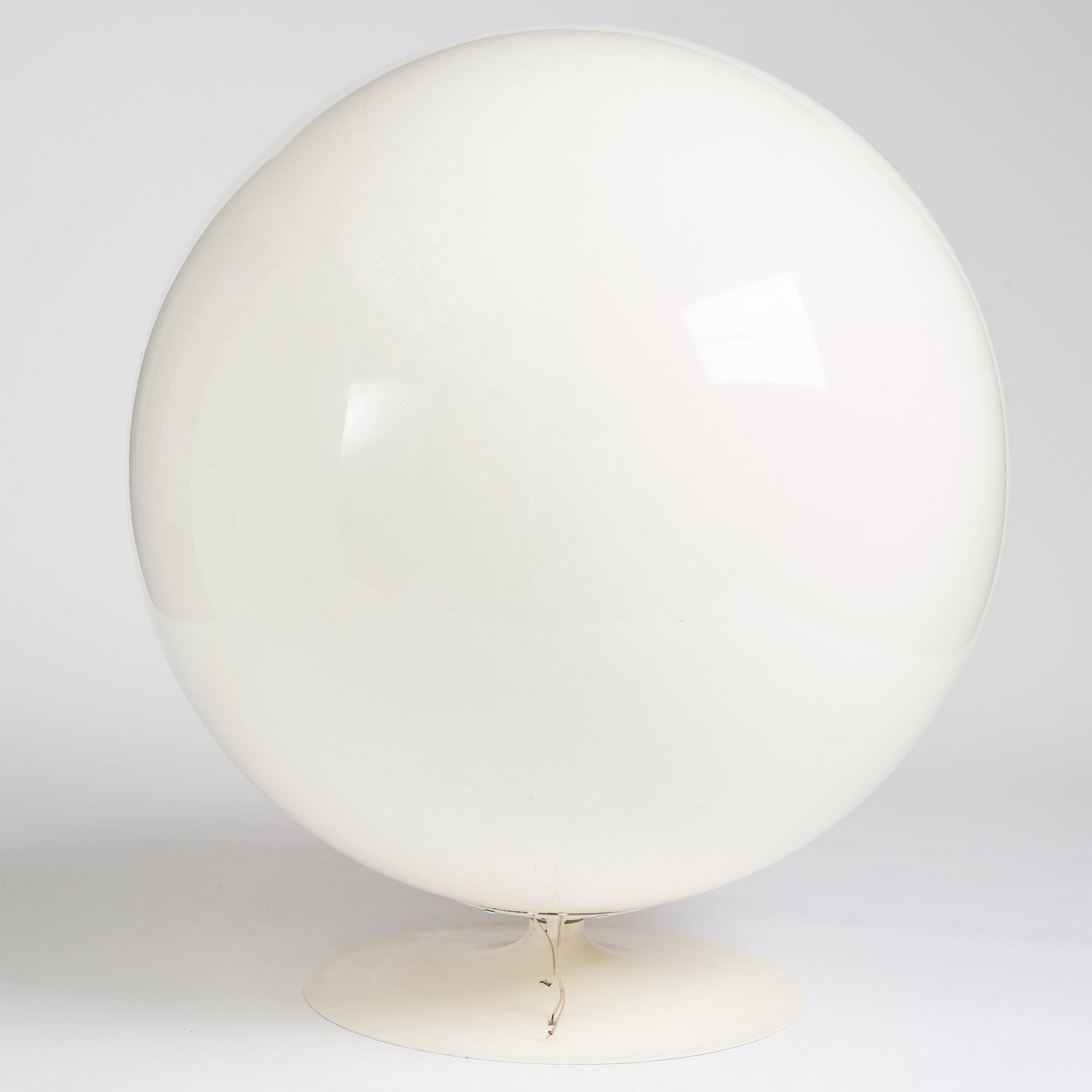 Eero Aarnio, a 'Ball chair', Asko International, 1960-70s.